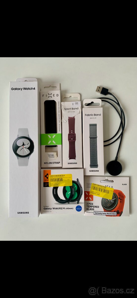 Samsung Galaxy Watch 4 40 mm + originál příslušenství