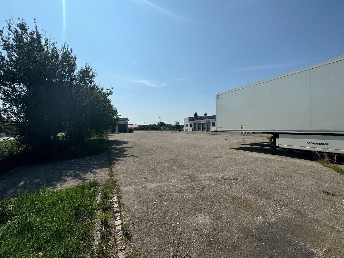 Sklad, výroba, sídlo firmy, bydlení, kancelýře, parking