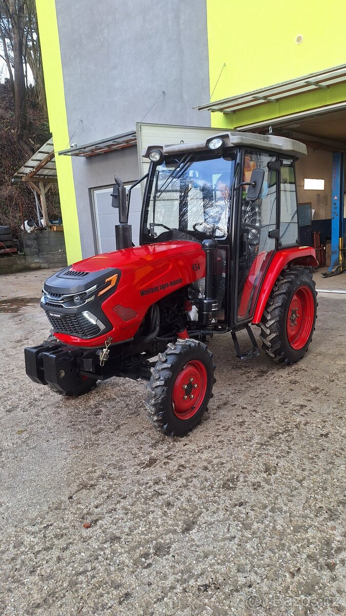 Predám Malotraktor 45hp 4x4 z vyhrievanou kabinou