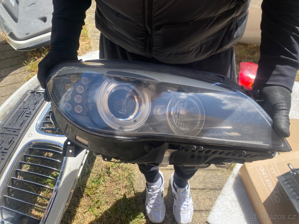 světla na BMW 7 F01/F02