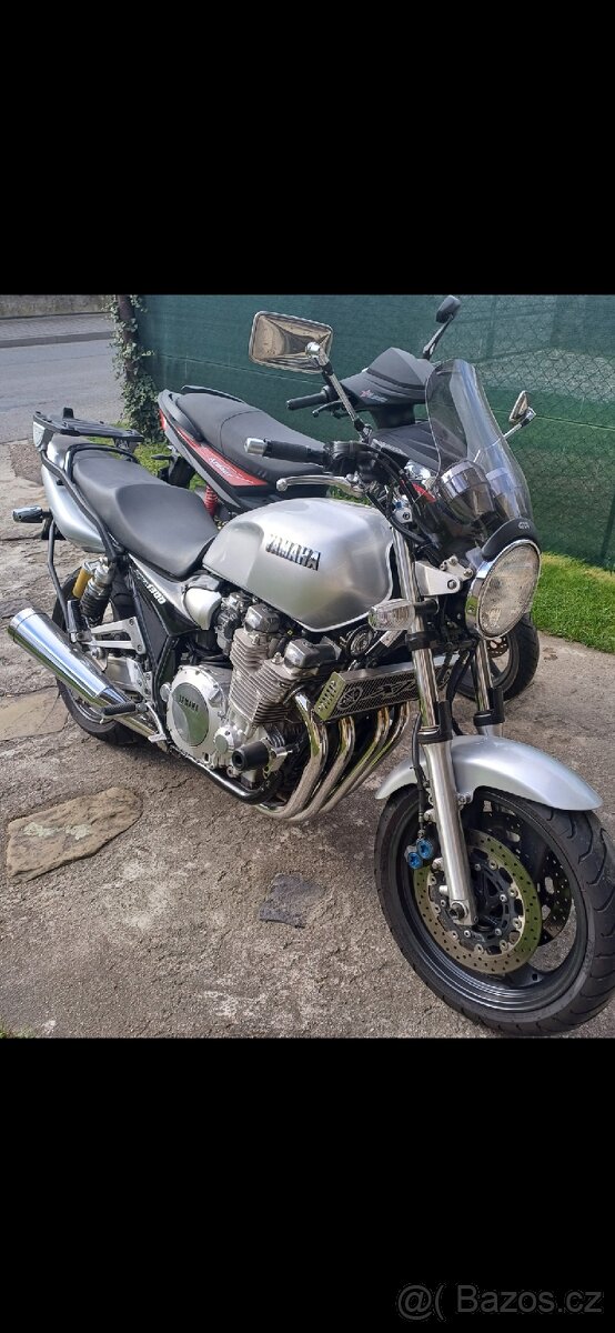 Yamaha XJR 130p