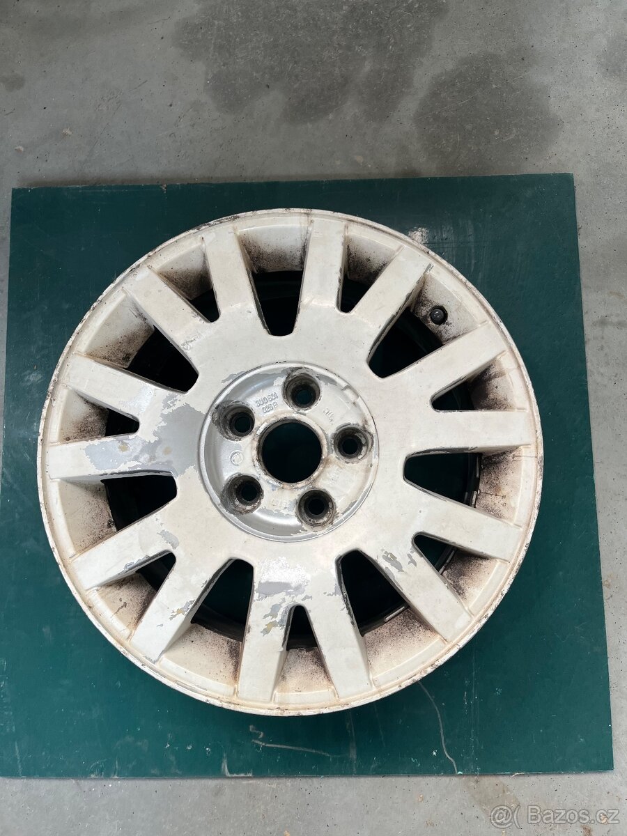 Alu kola R16