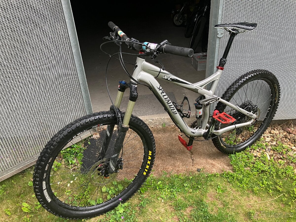 Celoodpruzene kolo Specialized
