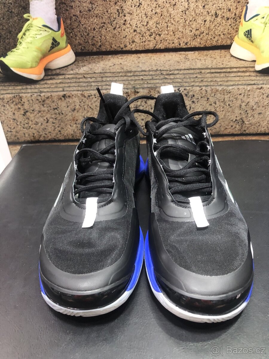 Tenisové boty adidas Avacourt tmavé