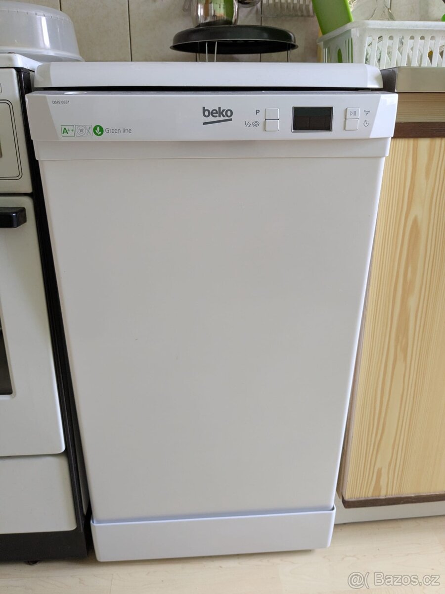 Myčka Beko DSFS 6831