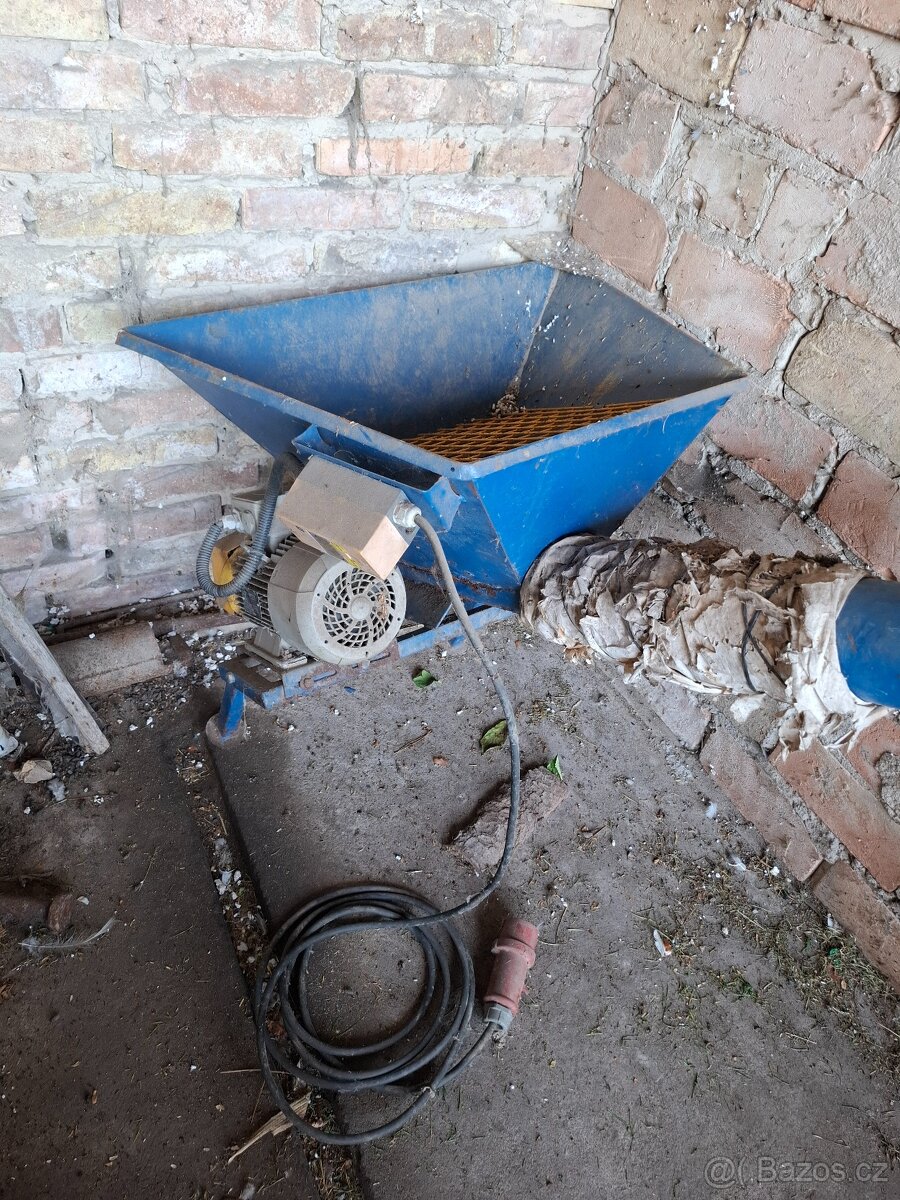 Šnekový dopravník obilí