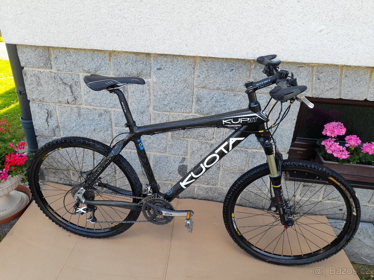 Carbonové kolo Kuota 19"