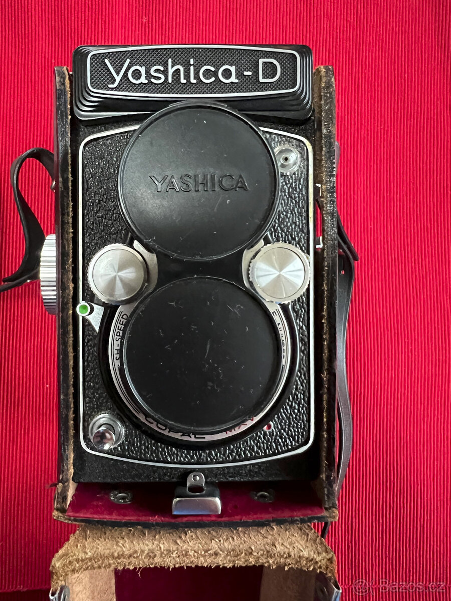Fotoaparát Yashica-D