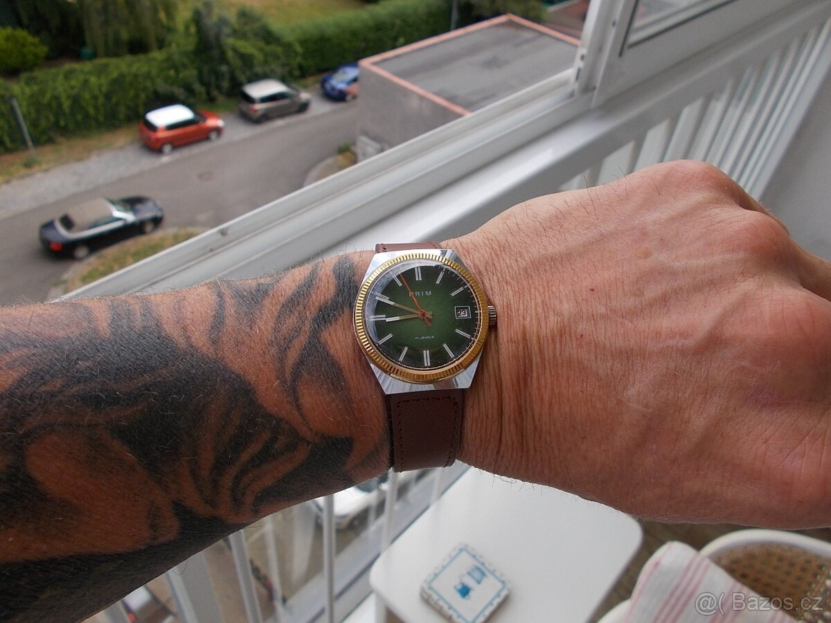 pekne funkcni oblibene hodinky prim ala rolex rok 1981