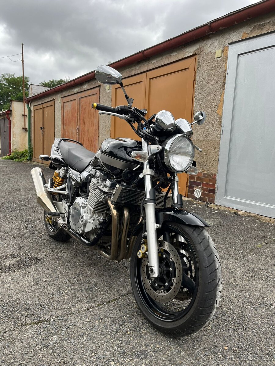 Yamaha XJR 1300