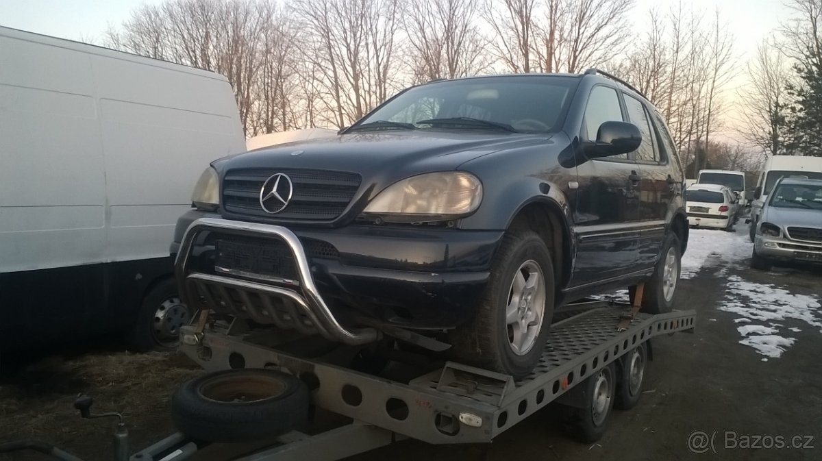 Mercedes ML 270 CDi W163 r.v 2000 zluta kuze