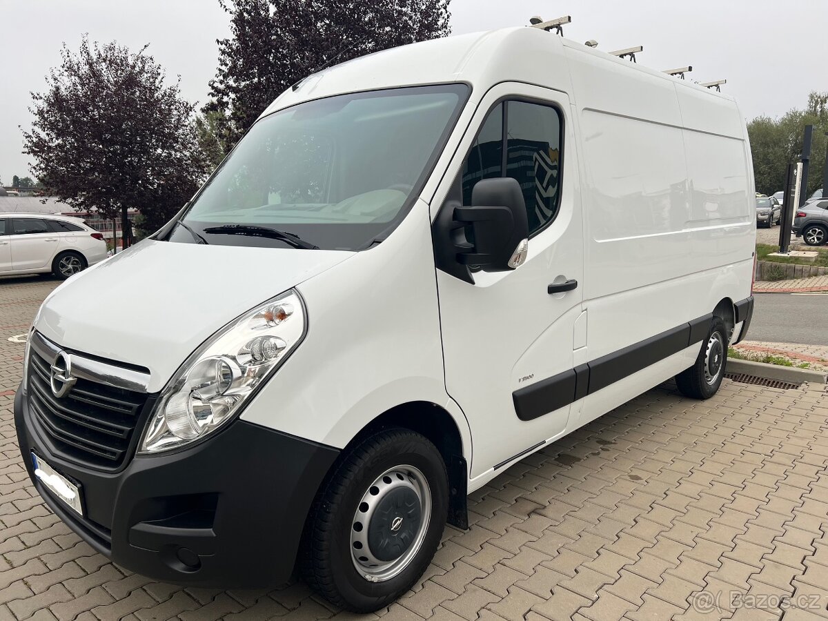 Renault MASTER L2H2. 130.000 KM