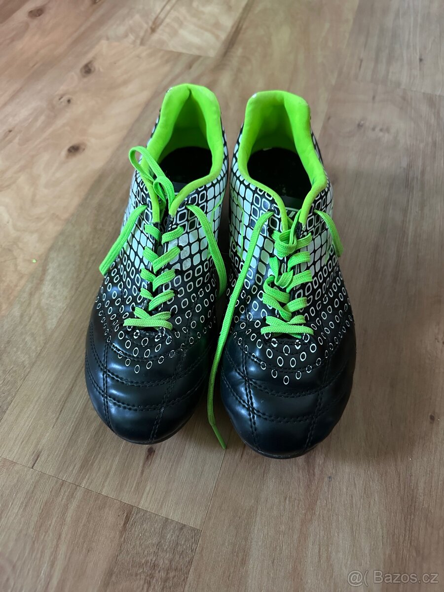 Kopačky LOTTO vel.38,5