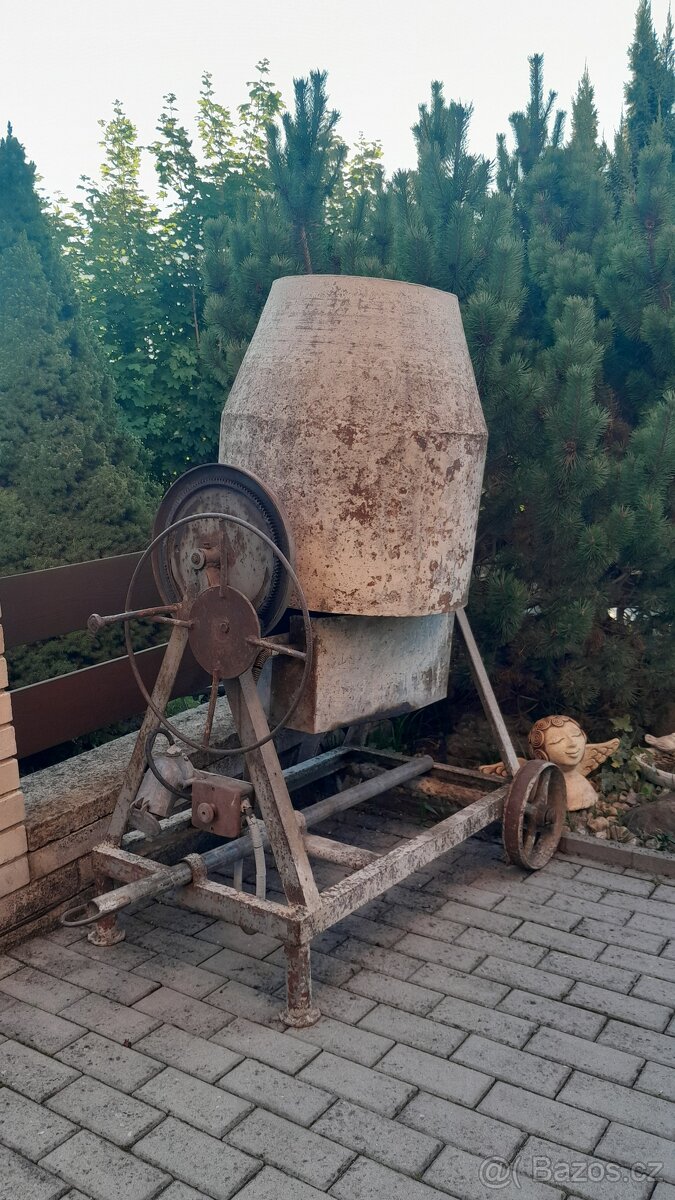 Stavební míchačka