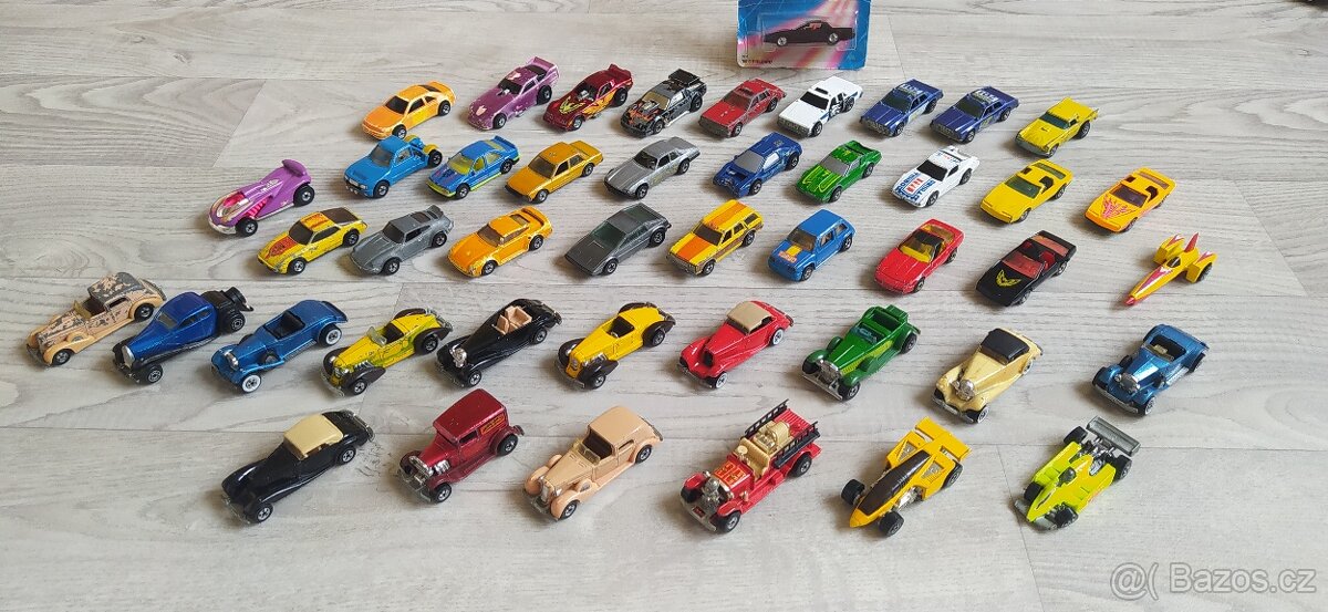 autíčka - angličáky Hot Wheels