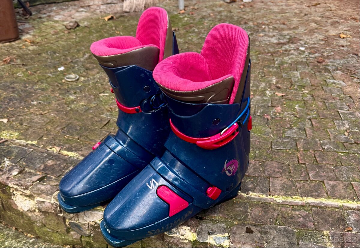 Dámské lyžáky vel. 27,5