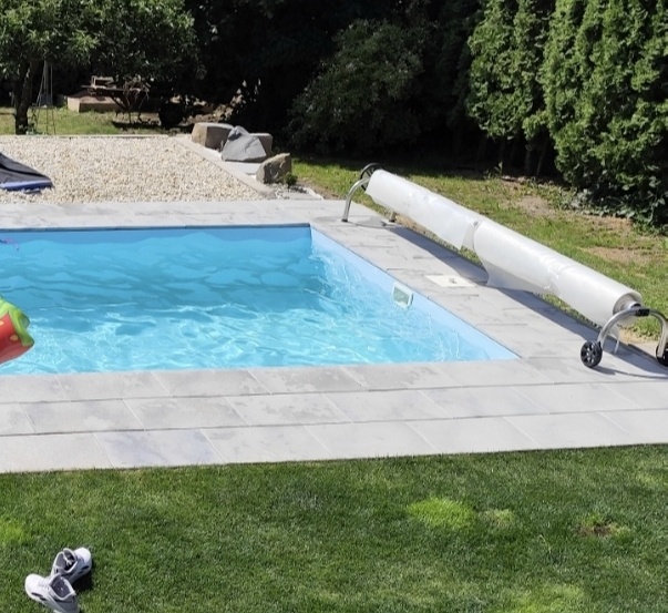 Bazénová fólie s navijákem