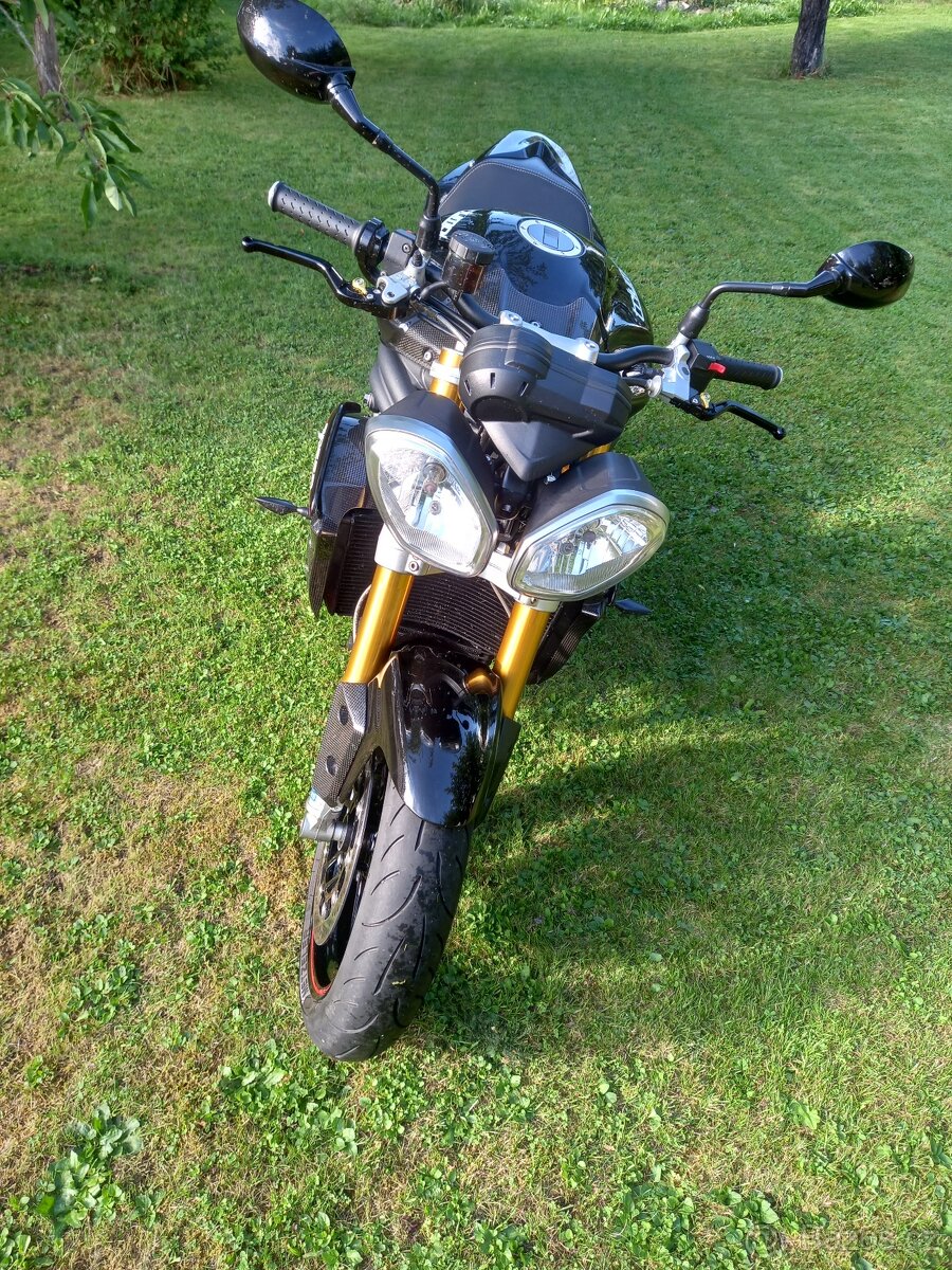 triumph speed triple 1050 R