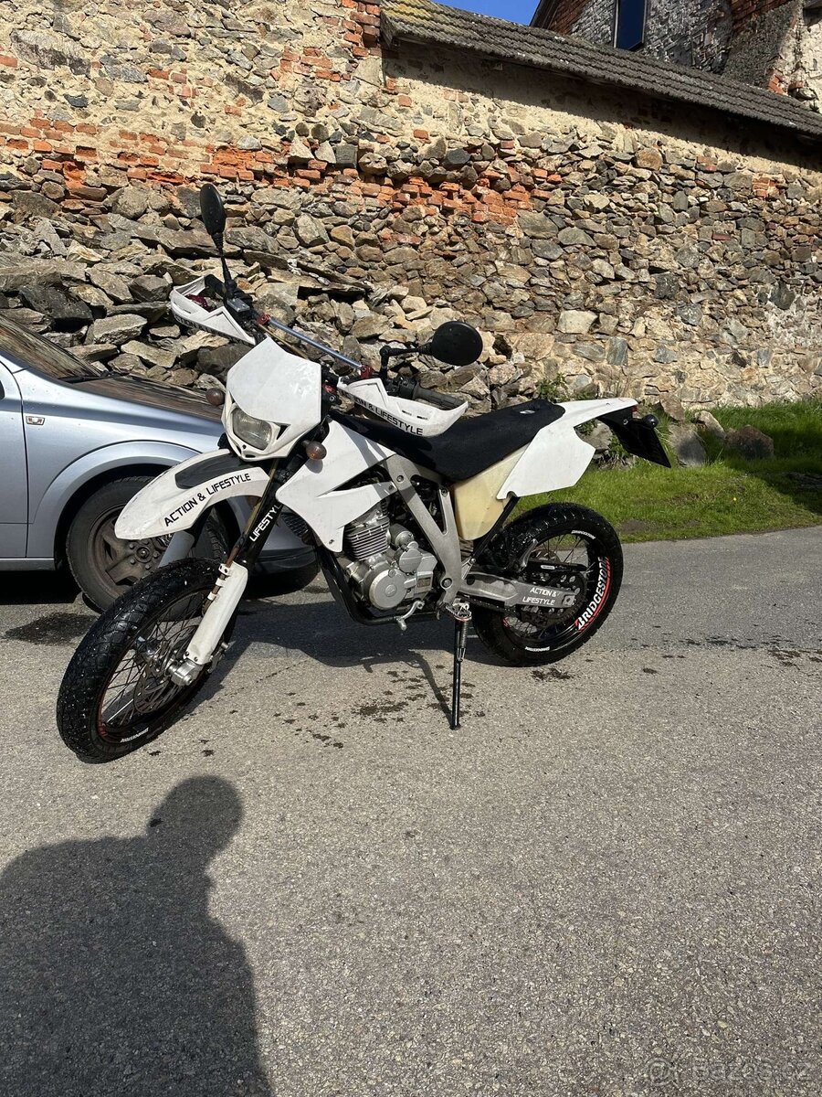 Ajp pr3 125 supermoto (2014)