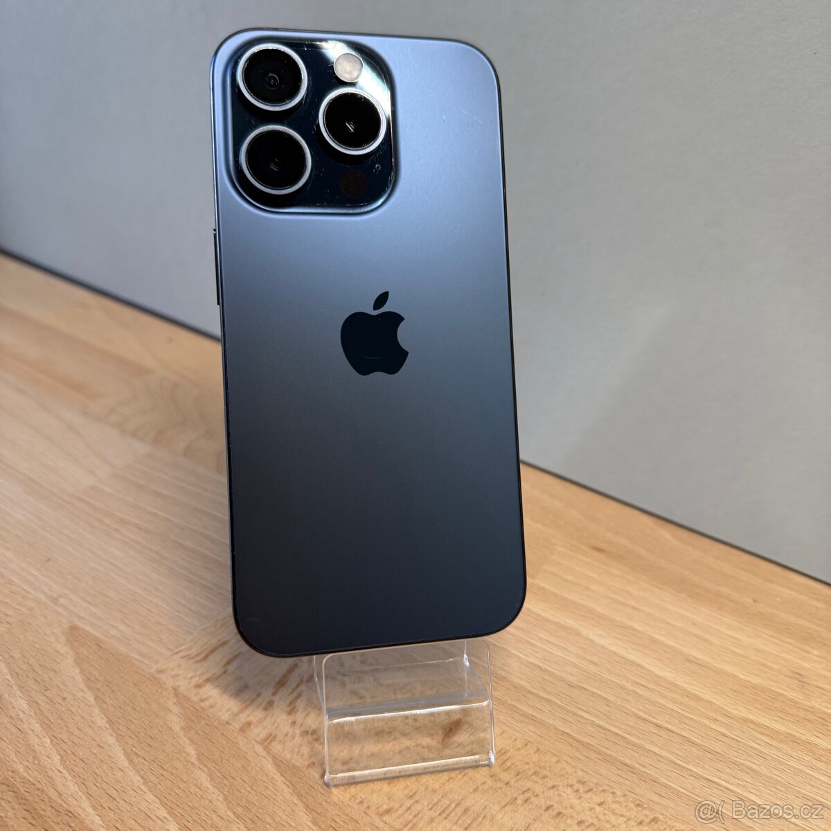 iPhone 15 Pro 128GB, modrý, eSIM (12 měsíců záruka)