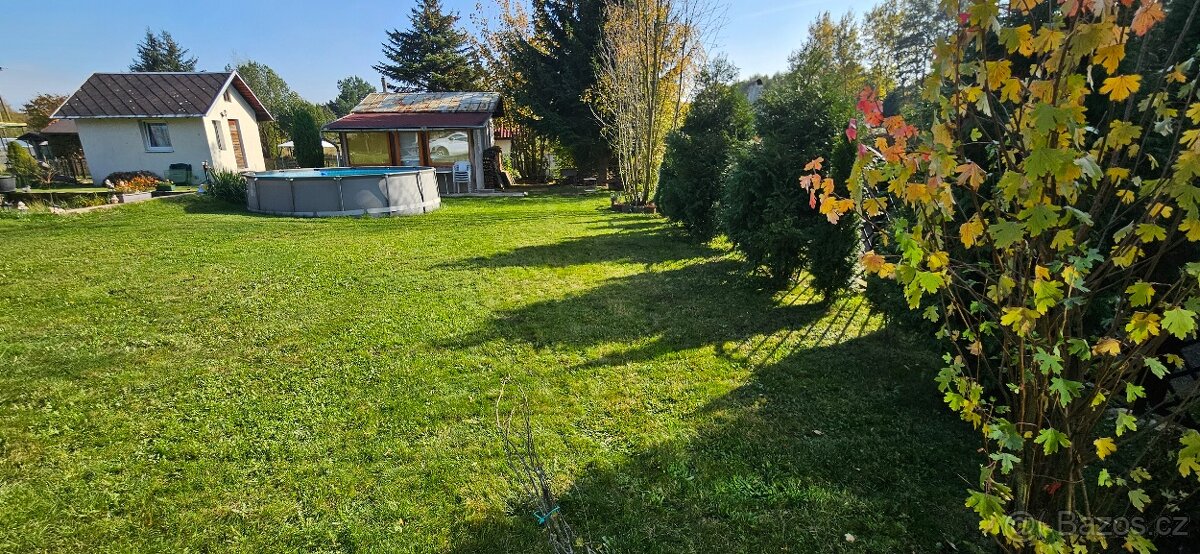 Prodej velké zahrady u Karlovych Vary, Ostrov
