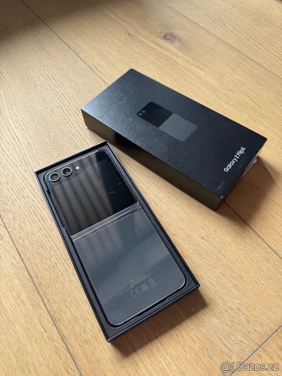 Samsung Galaxy Z flip 5 256GB sedy