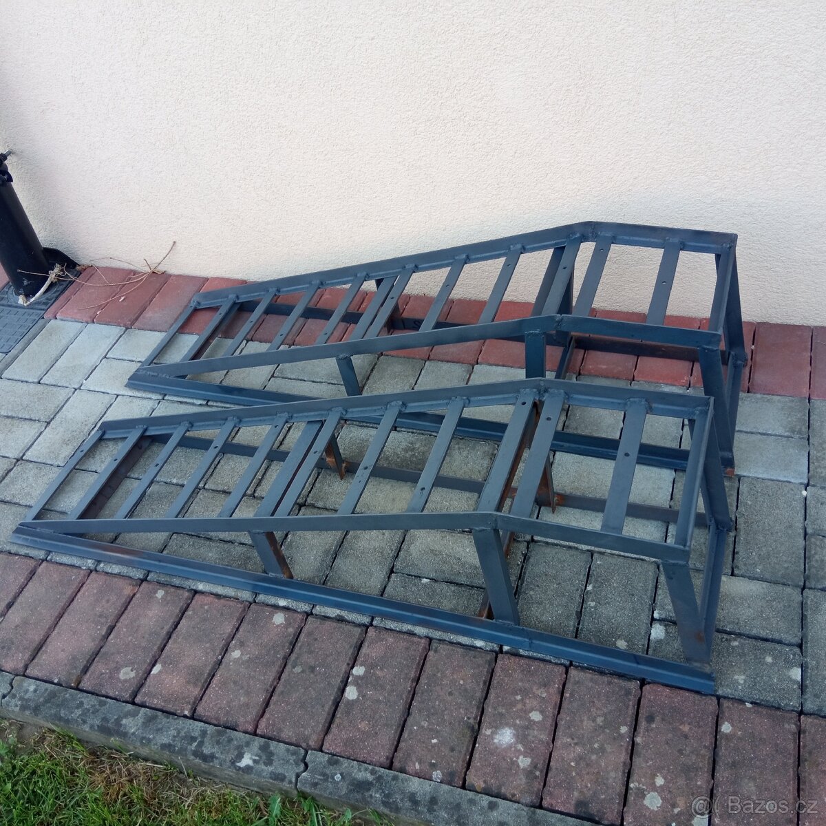 Servisní nájezdy