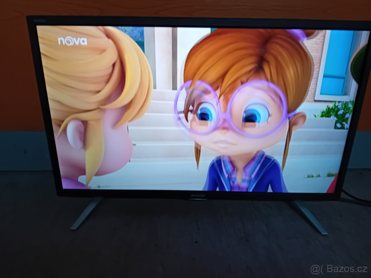 LED TV Sharp - 61cm, WIFI, SMART, USB