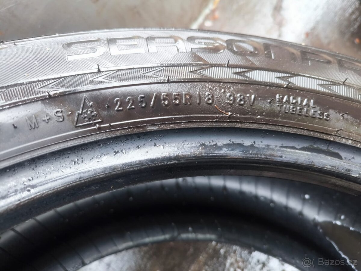 Celoroky NOKIAN TYRES 225/55 R18 - sada