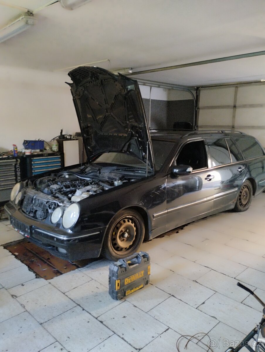 W210