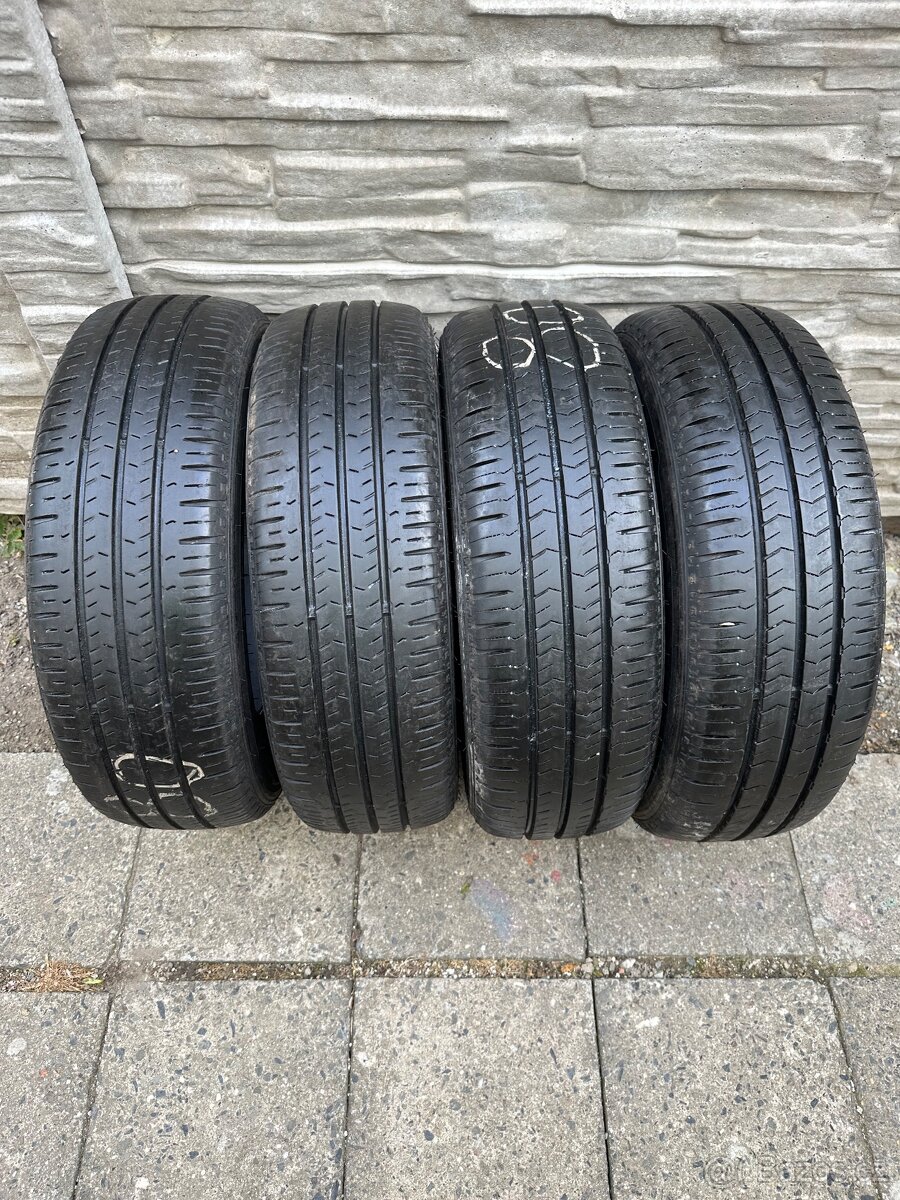 Použité letní pneu: 195/70/R15 C - 4 kusy