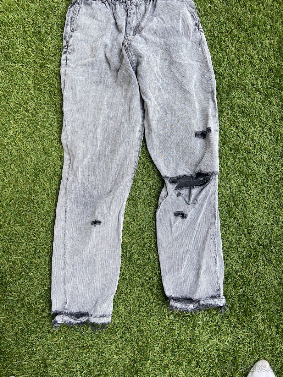 Dívčí jeans vel.140