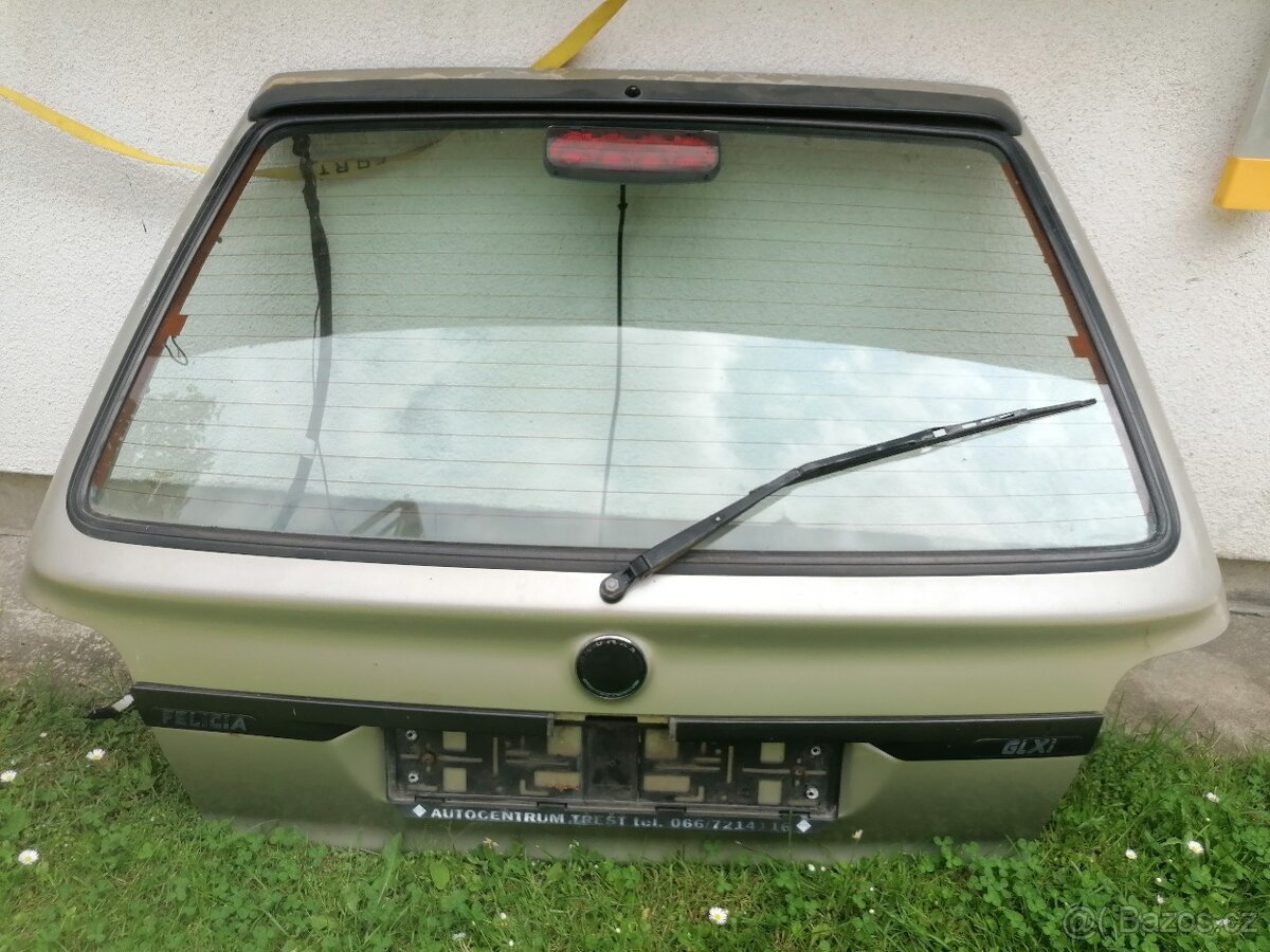 Páté dveře Škoda Felicia