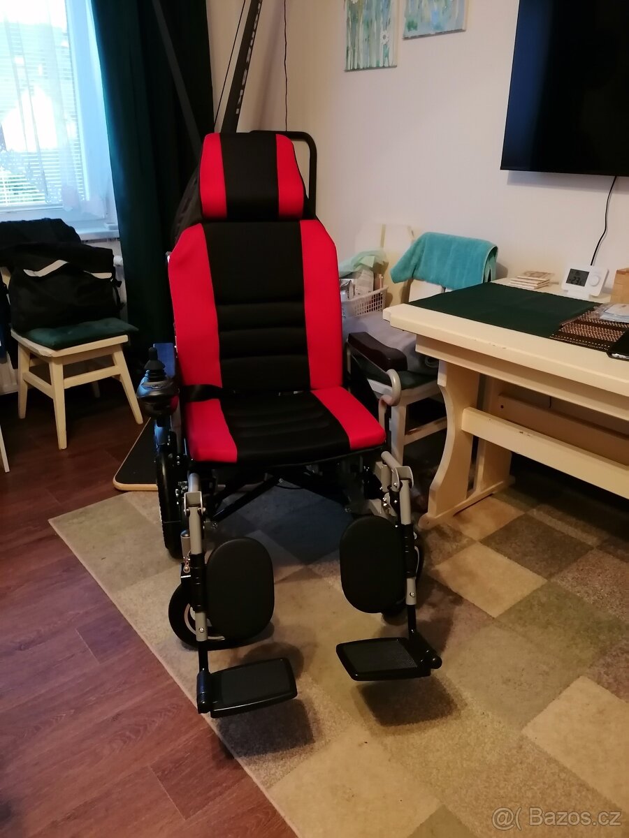 Elektrický vozík pro seniory