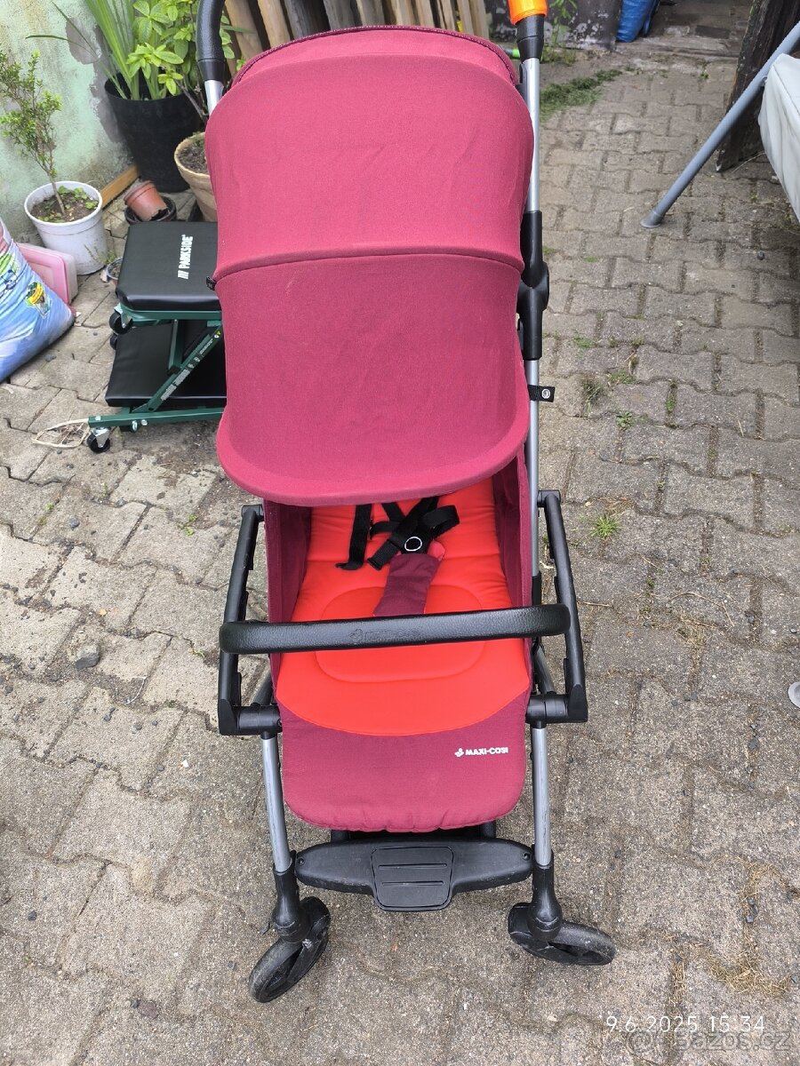 Dětský sportovní kočárek+ příslušenství