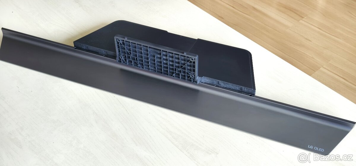 Podstavec pro TV OLED 55/65, Karviná