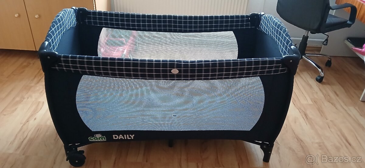 Cestovní postýlka