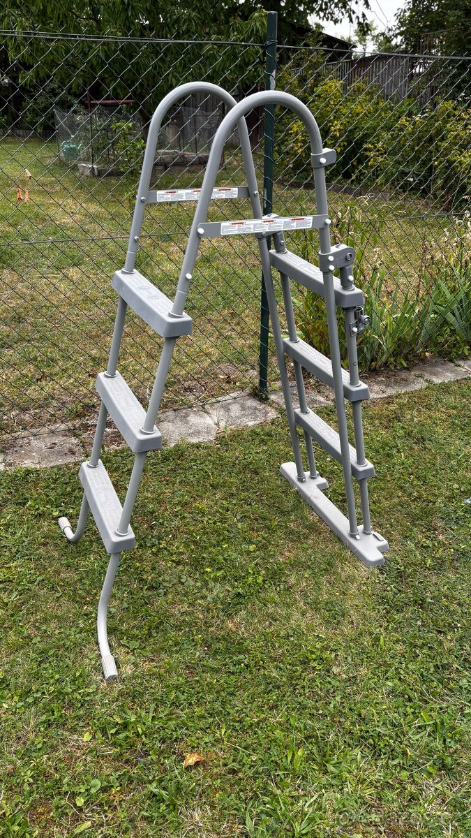 Bezpečnostní schůdky k bazénu 107 cm