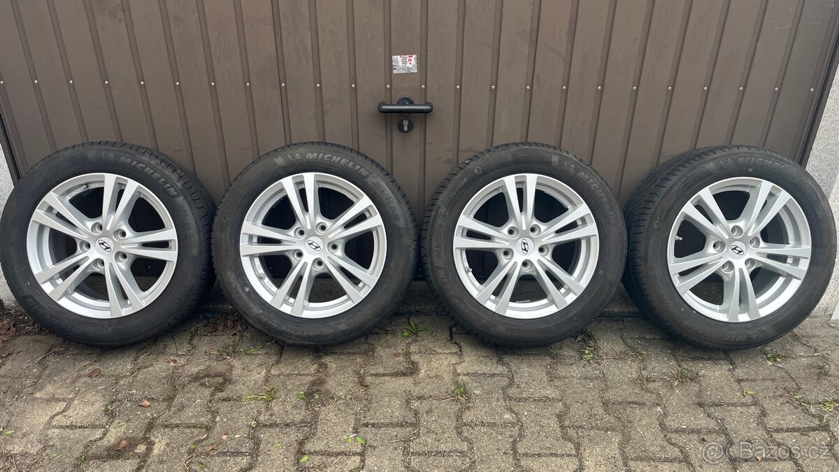 Alu kola Hyundai 5x114,3 R16 Letni pneu 205/55/16