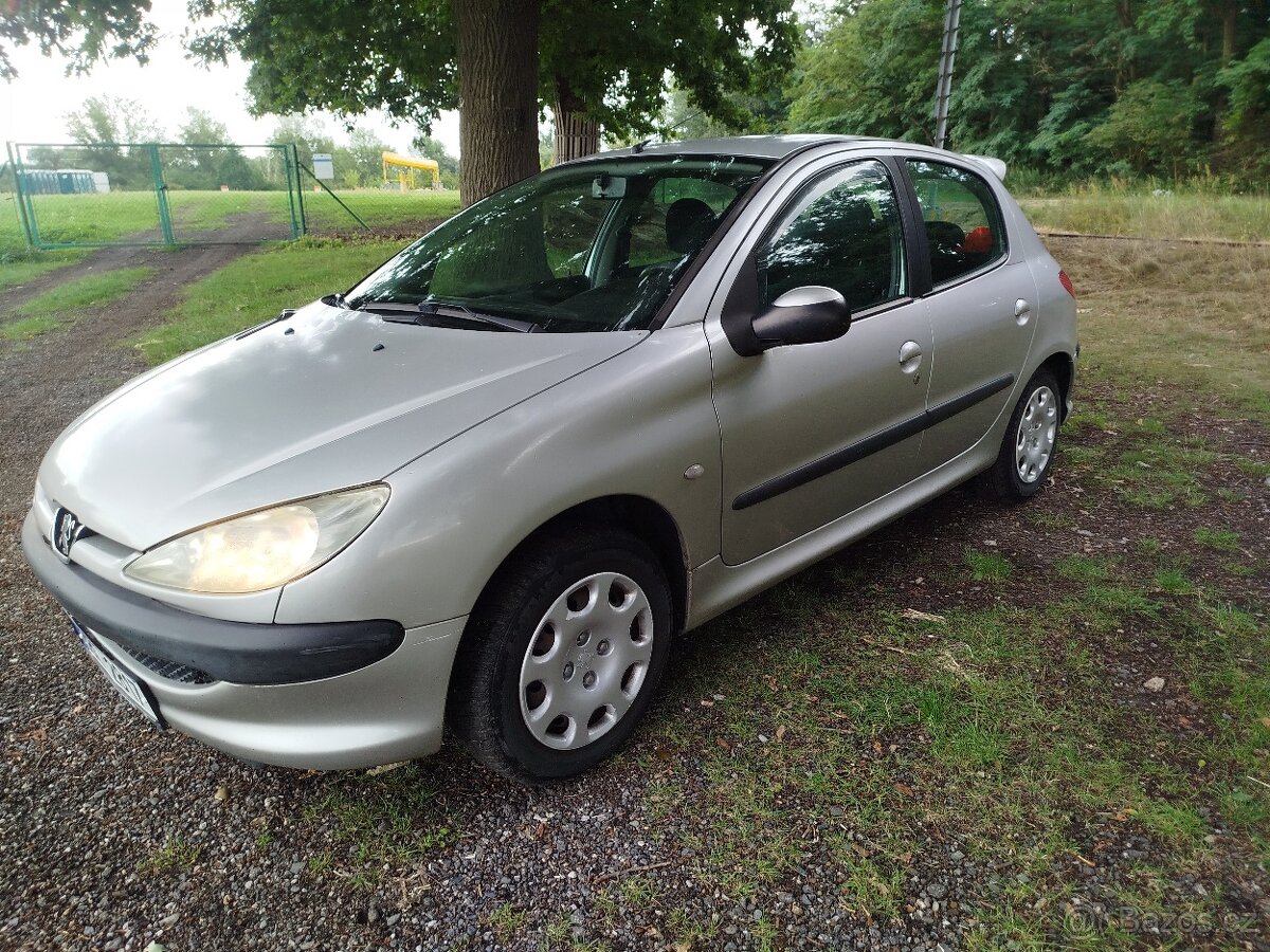 Peugeot 206 , 1.4hdi r.v 2005