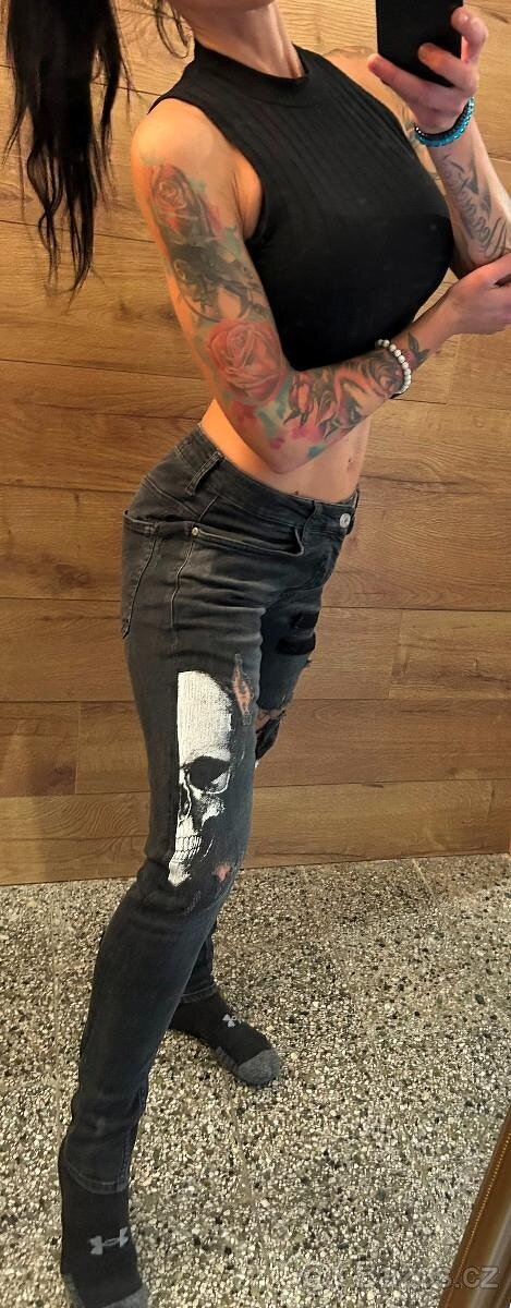 SEXY PREMIUM 2Y EXTRAVAGANTNÍ DÁMSKÉ RIFLE-JEANS