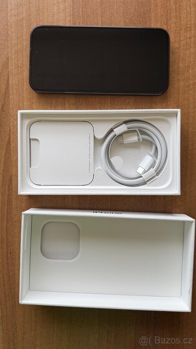 Apple iphone 15 pro 128 černý