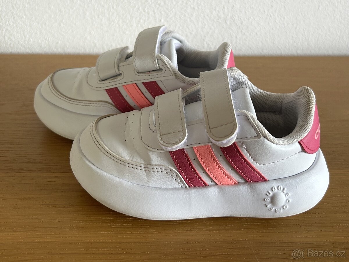 Tenisky Adidas, vel. 25