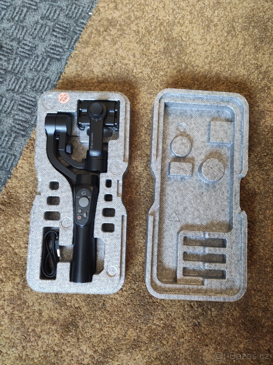 Gimbal pro telefon Cinepeer C11