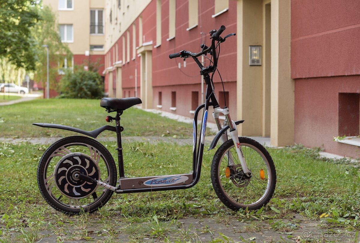 Elektrokoloběžka Perut City