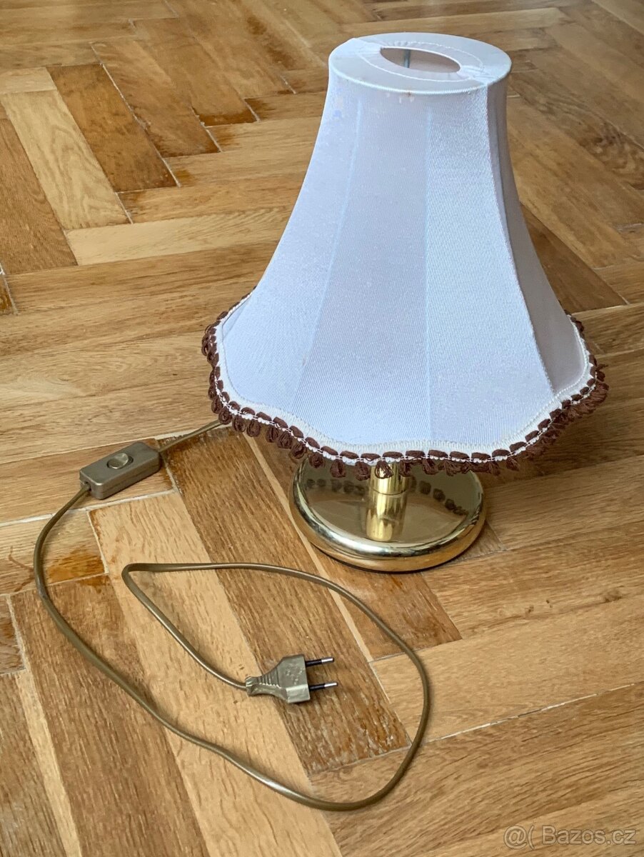 Retro stolní lampa