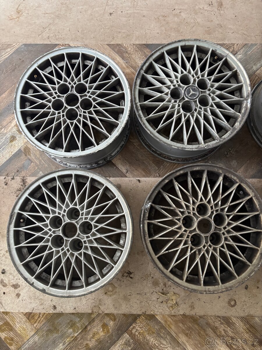 Alu kola pavučiny Mercedes w124 , w201