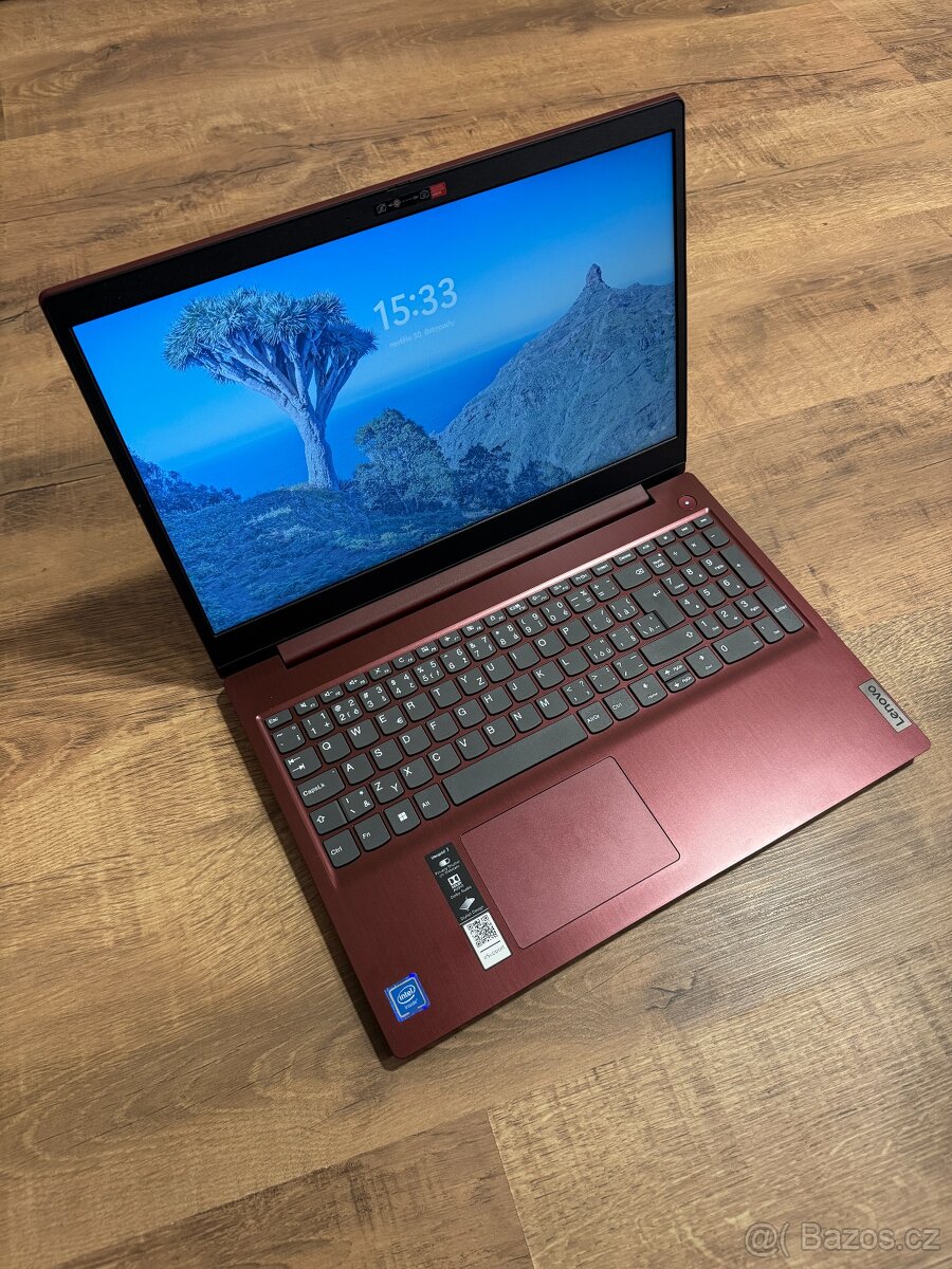 Lenovo IdeaPad 3 15IGL05 – perfektní stav (Win11)