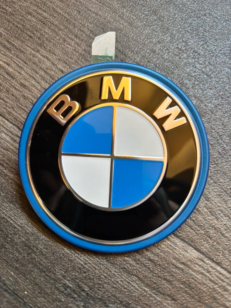 Logo BMW 82mm - modrý okraj