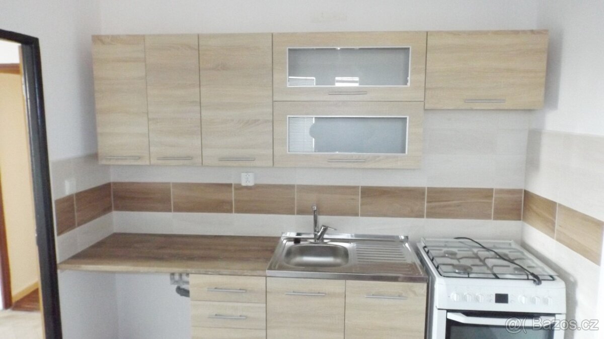 3+1 O.- Zábřeh, Karpatská, 17.000 Kč i s energiemi. Volný.